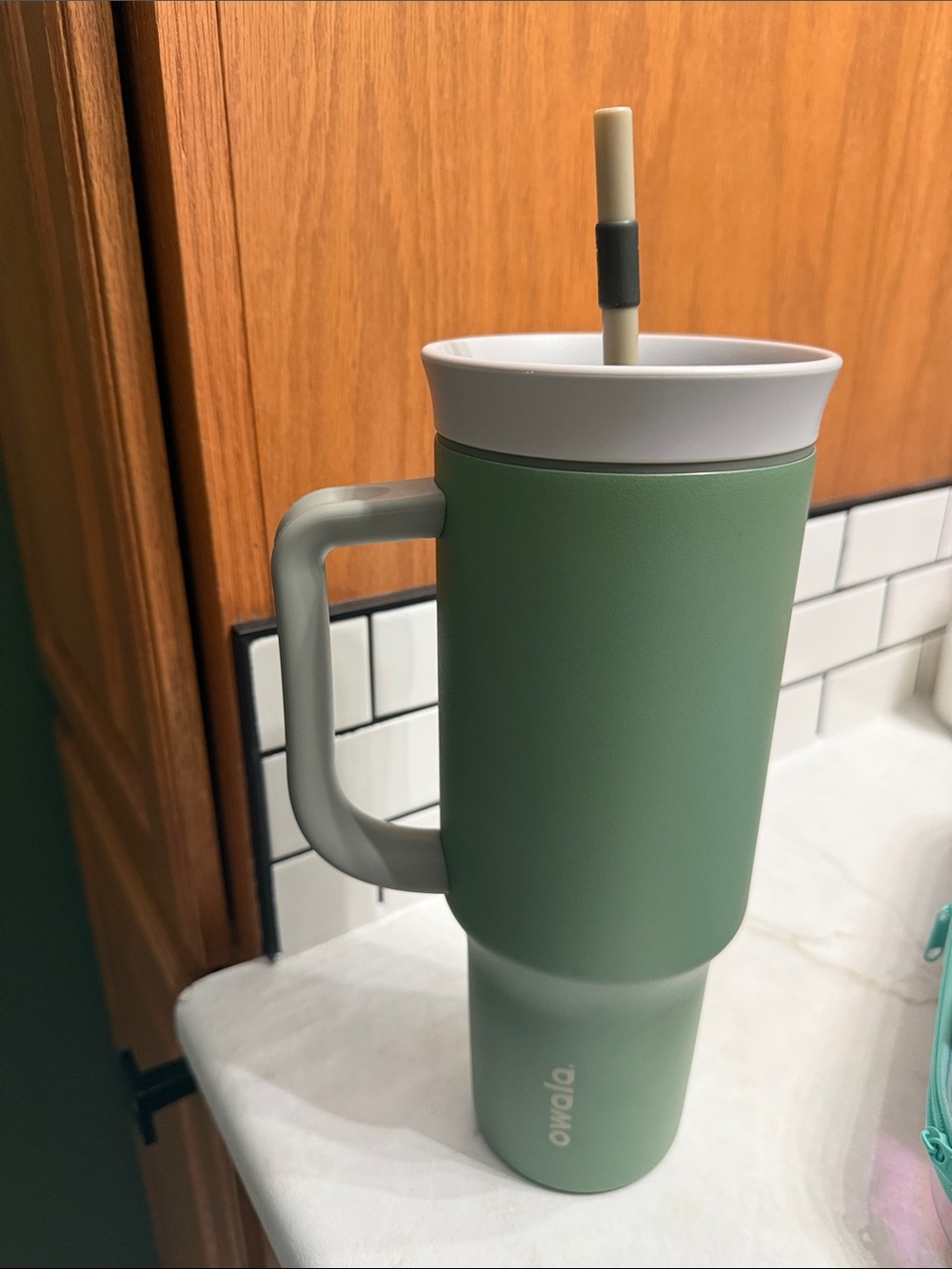 40oz Owala sage green